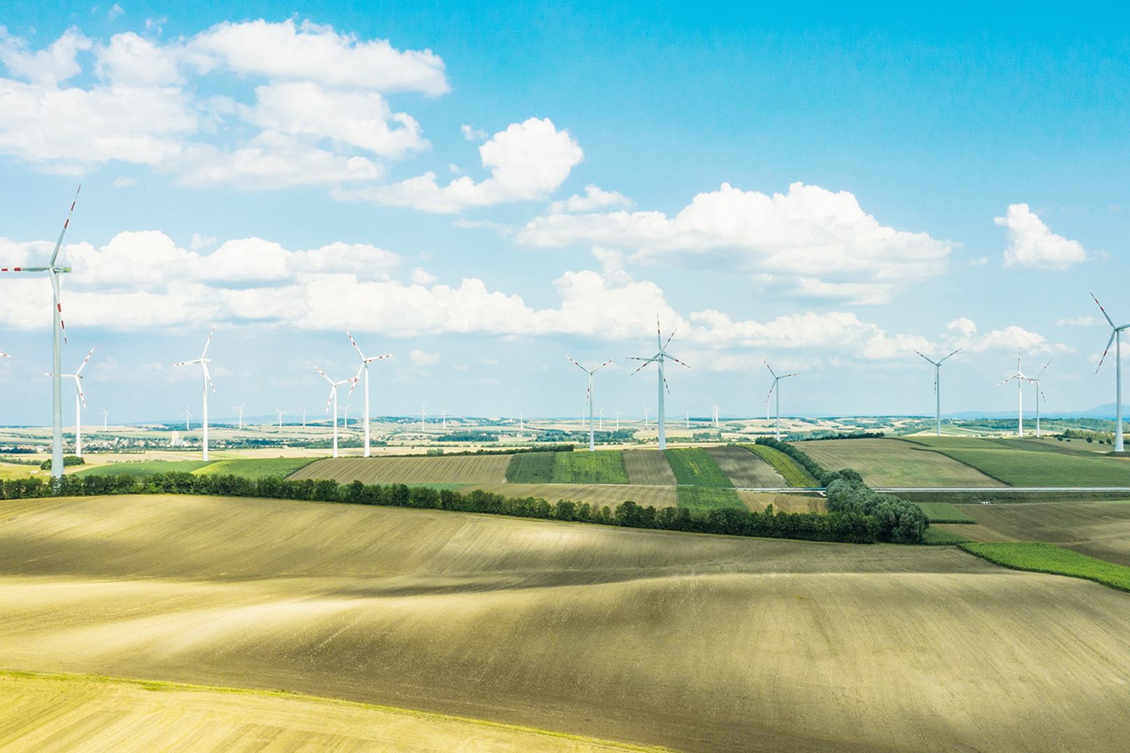 Richtlinie der IGW zu Abständen zwischen Windkraftanlagen und Öl- bzw. Gasleitungen 58 Energiewerkstatt Richtlinie der Interessensgemeinschaft Windkraft Oesterreich IGW AdobeStock 288510884 uai