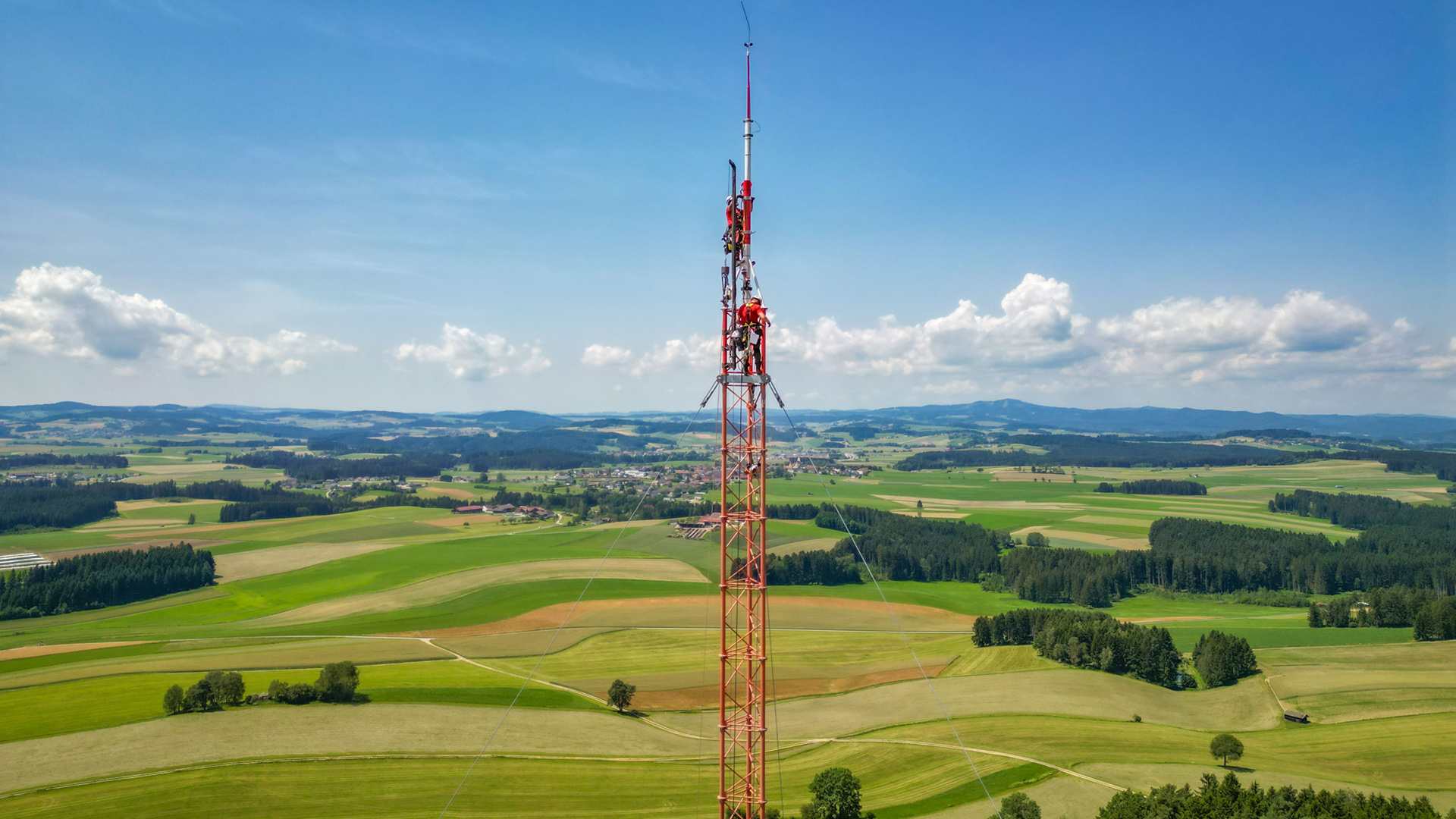 Energiewerkstatt_Windmessungen VERBUND AG_Mühlviertel Rainbach-Grünbach_120-Meter-Windmessmast_1 1 Energiewerkstatt Windmessungen VERBUND AG Muehlviertel Rainbach Gruenbach 120 Meter Windmessmast 1