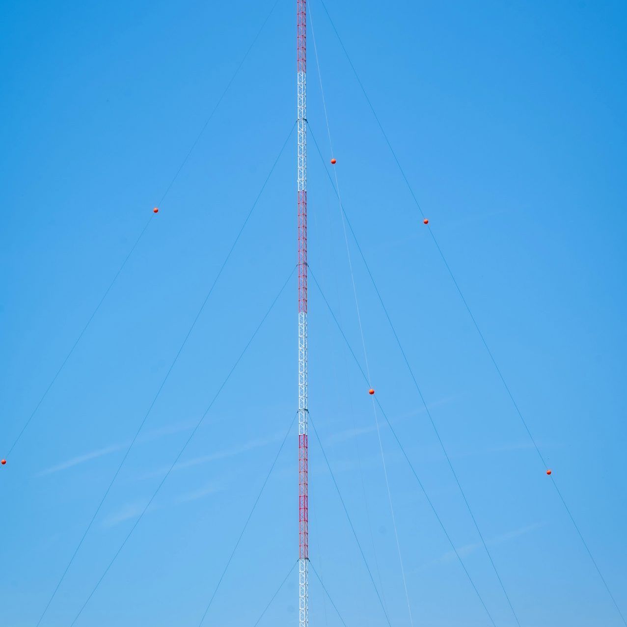 Energiewerkstatt_Windmessungen VERBUND AG_Mühlviertel Rainbach-Grünbach_120-Meter-Windmessmast_2 2 Energiewerkstatt Windmessungen VERBUND AG Muehlviertel Rainbach Gruenbach 120 Meter Windmessmast 2 uai