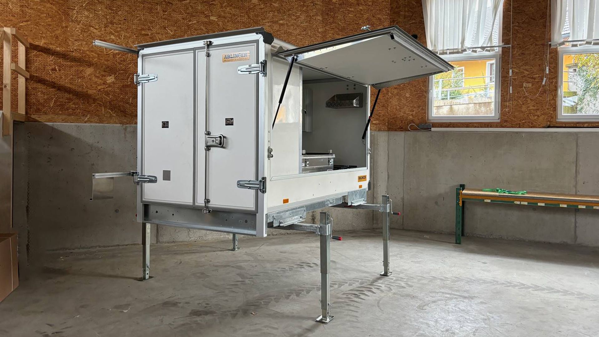 Energiewerkstatt Halle Schleedorf Erweiterung Lager und Produktionskapazitaeten uai
