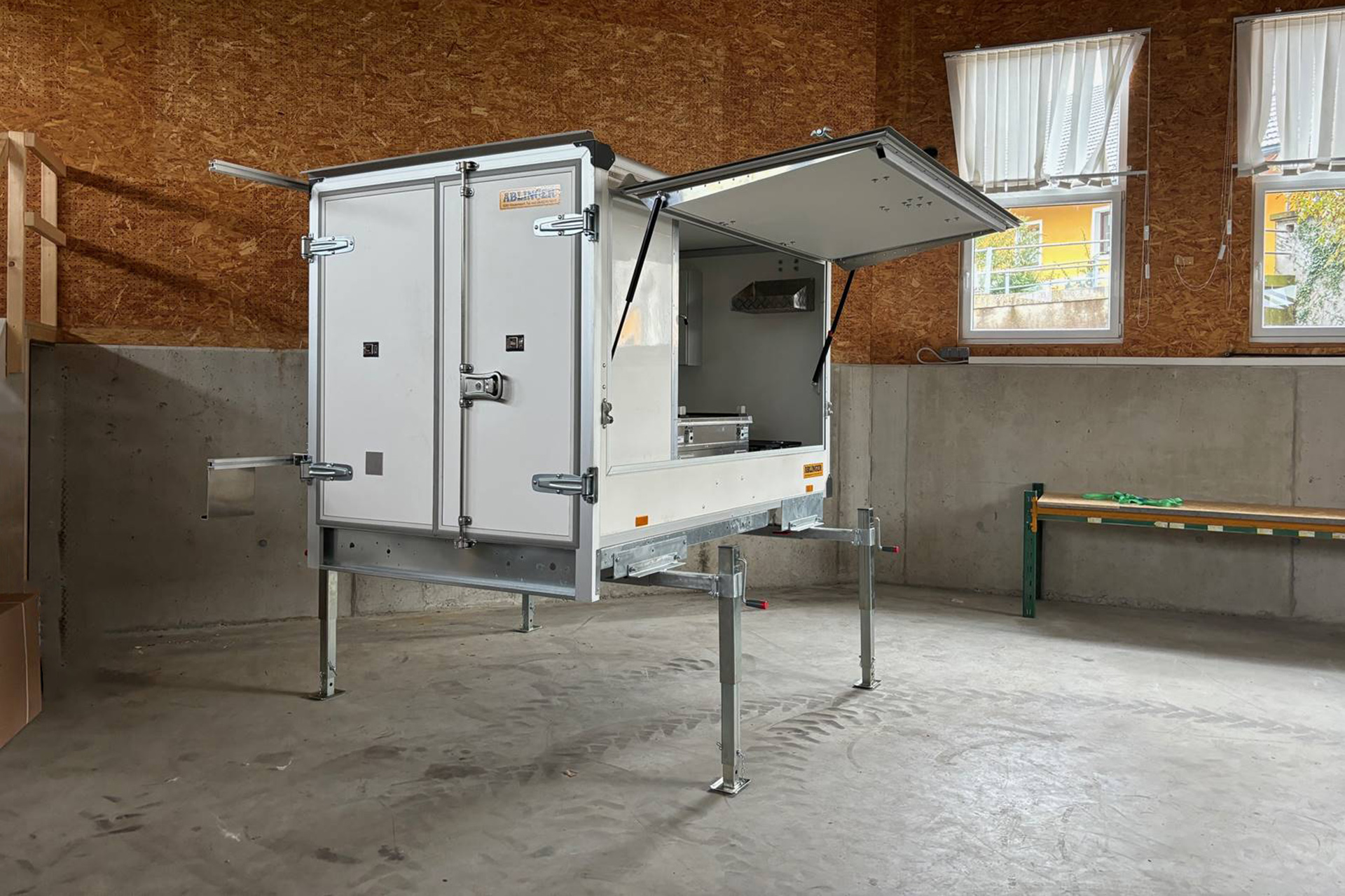 Energiewerkstatt erweitert Lager- und Produktionskapazitäten 34 Energiewerkstatt Halle Schleedorf Erweiterung Lager und Produktionskapazitaeten