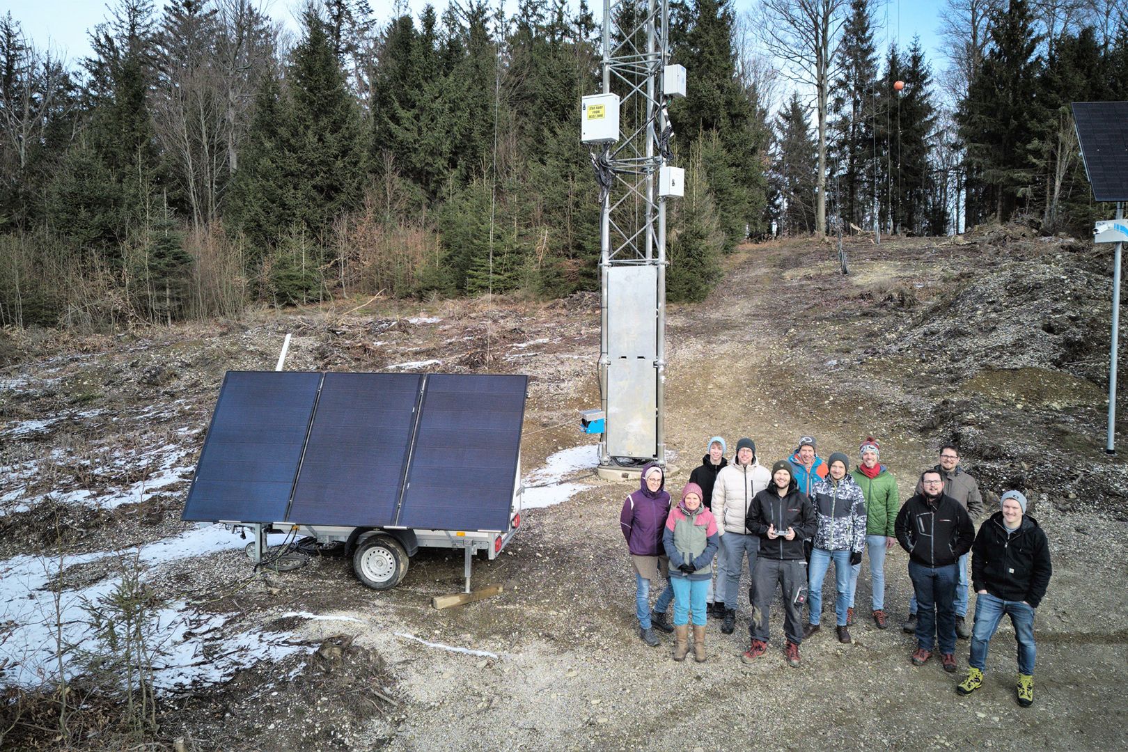 Energiewerkstatt besichtigt Windmessung am Steiglberg 29 Energiewerkstatt Steiglberg im Kobernausserwald uai