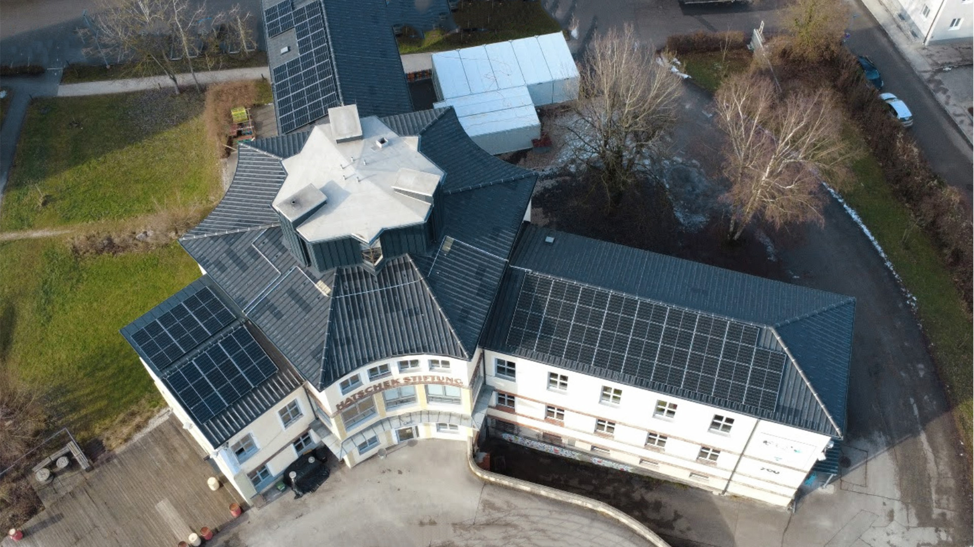 Energiewerkstatt_Offenes Kulturhaus Vöcklabruck (OKH)_Photovoltaik-Anlage 1 Energiewerkstatt Offenes Kulturhaus Voecklabruck OKH Photovoltaik Anlage